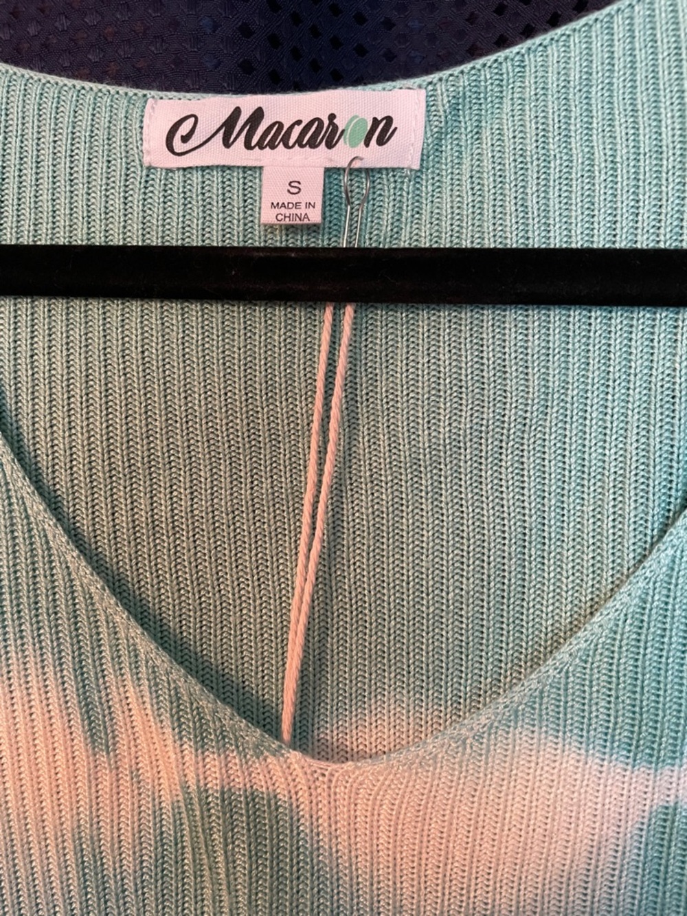 MACARON Aqua and White Ribbed V-Neck Top - Picture 2 of 16